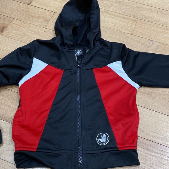 Boys body glove matching set red black white sz 4 track suit - Picture 2 of 4